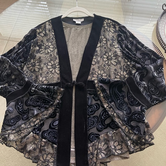 Silk Aris A Velvet & Lace jacket, bell sleeves, peplum style waist, 1XL - Picture 13 of 16